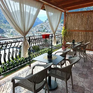 https://vila-spahiu.albaniahotels.org